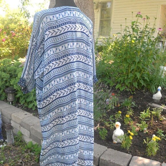 Loft Outlet Blue and White Flowy Kimono Swimsuit Cover Up New with Tags 24 P2P - Picture 4 of 5